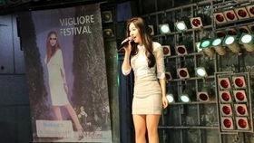 国产极品骚模喷水视频,性感诱惑尽收眼底