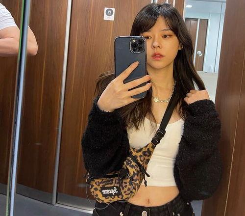 国产白丝裸体主播视频  第3张