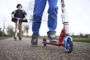 国产滑板车防撞视频,安全性能一瞥  第2张